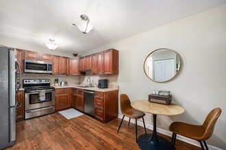 655 S Alton Way in Denver, CO - Building Photo - Building Photo