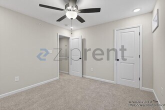 1511 Fort Bragg Rd in Fayetteville, NC - Foto de edificio - Building Photo