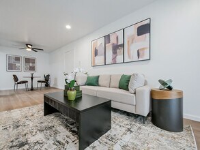 40305 Plymouth Rd in Plymouth, MI - Building Photo - Building Photo