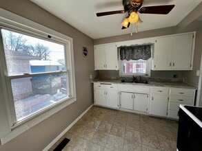 937 Gail Ave in Neenah, WI - Building Photo - Building Photo