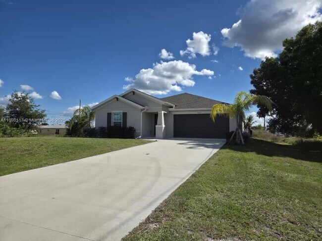 3403-3434 34th St SW in Lehigh Acres, FL - Building Photo - Building Photo