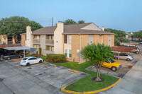 El Dorado Trace in Webster, TX - Foto de edificio - Building Photo