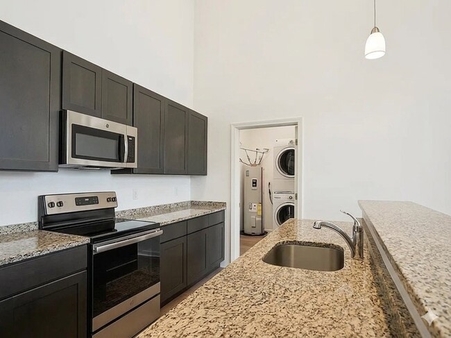 75 Washington St, Unit A1