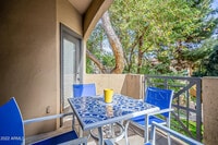 600 Grove Pky photo'