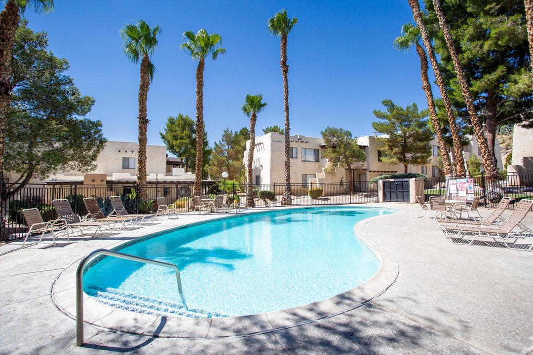 Villa Vista Apartments in Barstow, CA - Foto de edificio