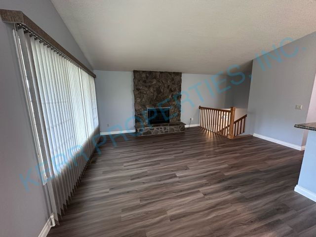 23010 SE Naomi Ct in Damascus, OR - Building Photo - Building Photo