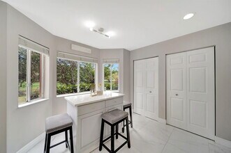 1700 SW 106th Terrace in Davie, FL - Foto de edificio - Building Photo