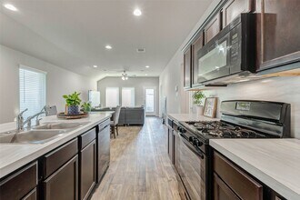 23135 Barrington Bluff Trail in Spring, TX - Building Photo - Building Photo