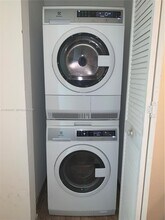 300 S Biscayne Blvd, Unit 1509 in Miami, FL - Foto de edificio - Building Photo