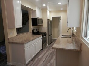 11913 Culver Blvd, Unit 3 in Los Angeles, CA - Building Photo - Building Photo