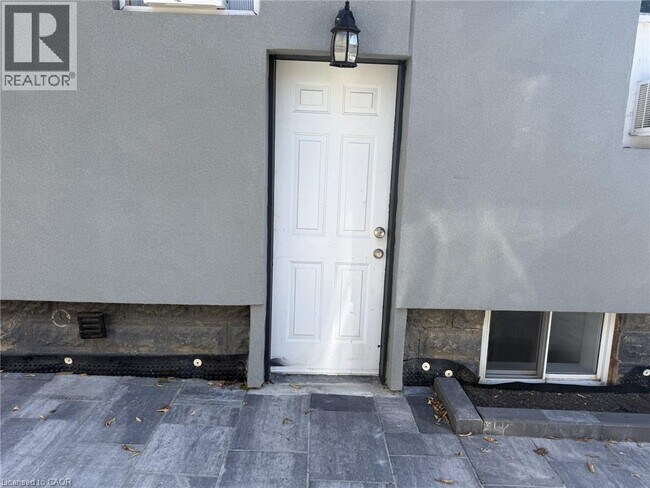34 Welland St in Welland, ON - Building Photo - Building Photo