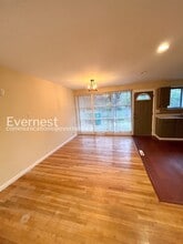 10322 Monarch Dr in St. Louis, MO - Building Photo - Building Photo