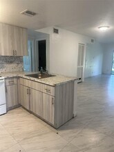 3901 NW 9th Ave-Unit -2 in Lighthouse Point, FL - Building Photo - Building Photo