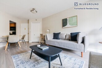 2140 L St NW, Unit FL7-ID1123 in Washington, DC - Building Photo - Building Photo