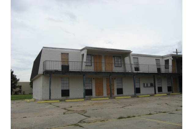 Jackson Square Apartments in Baton Rouge, LA - Building Photo - Building Photo