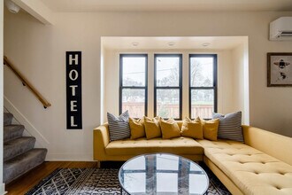 3324 SE 24th Ave in Portland, OR - Foto de edificio - Building Photo