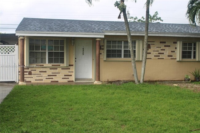 property at 6425 SW 22nd Ct