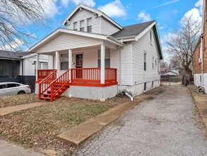 1223 Gruner pl in St. Louis, MO - Foto de edificio - Building Photo