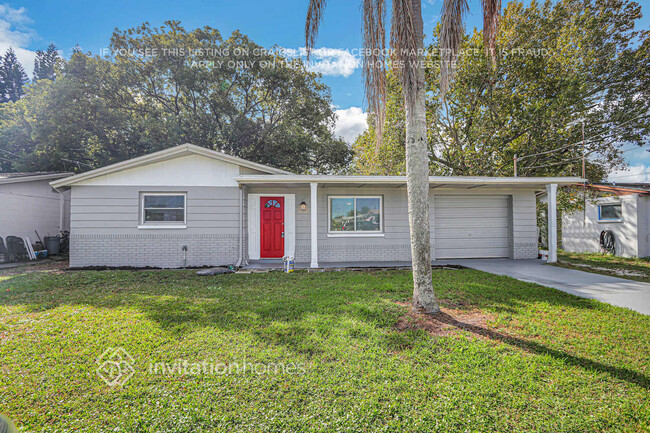 3736 Moog Rd in Holiday, FL - Building Photo - Building Photo