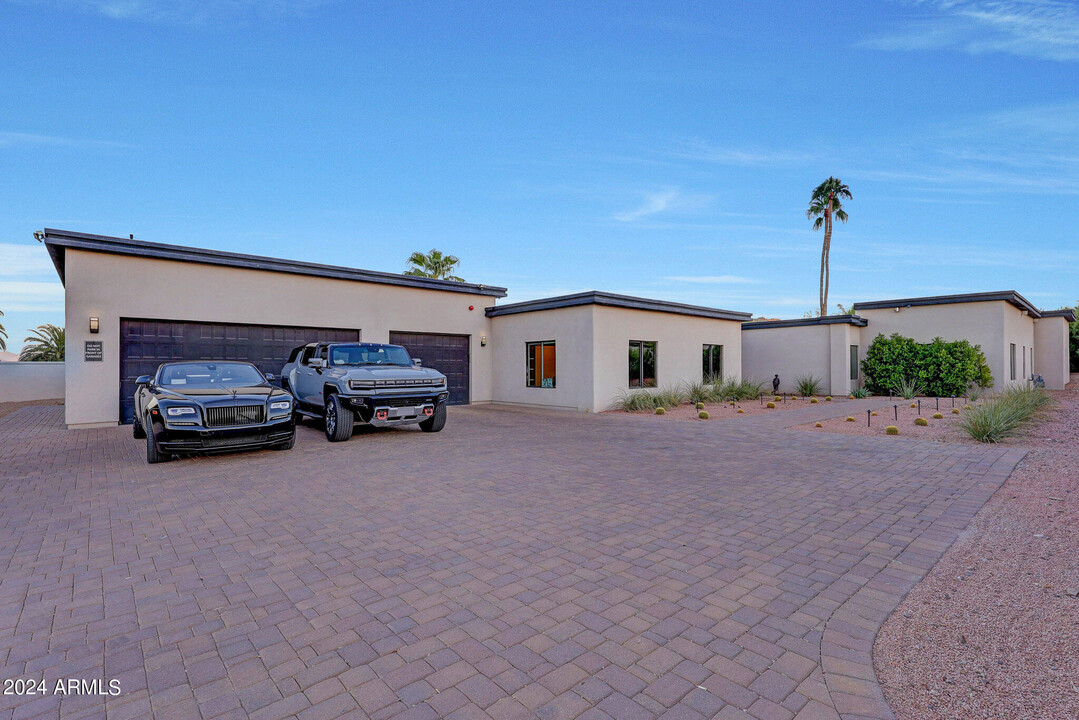 8635 N Tatum Blvd in Paradise Valley, AZ - Building Photo