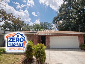 8810 N Orangeview Ave in Tampa, FL - Building Photo