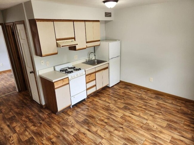 property at 1706 Tippecanoe Dr