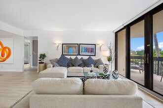 2400 Presidential 204 Way in West Palm Beach, FL - Building Photo - Building Photo