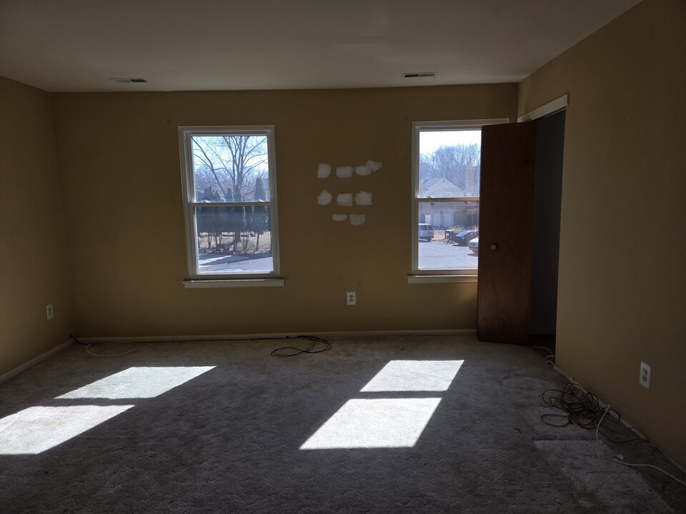 39 Maynard Dr in Sicklerville, NJ - Building Photo