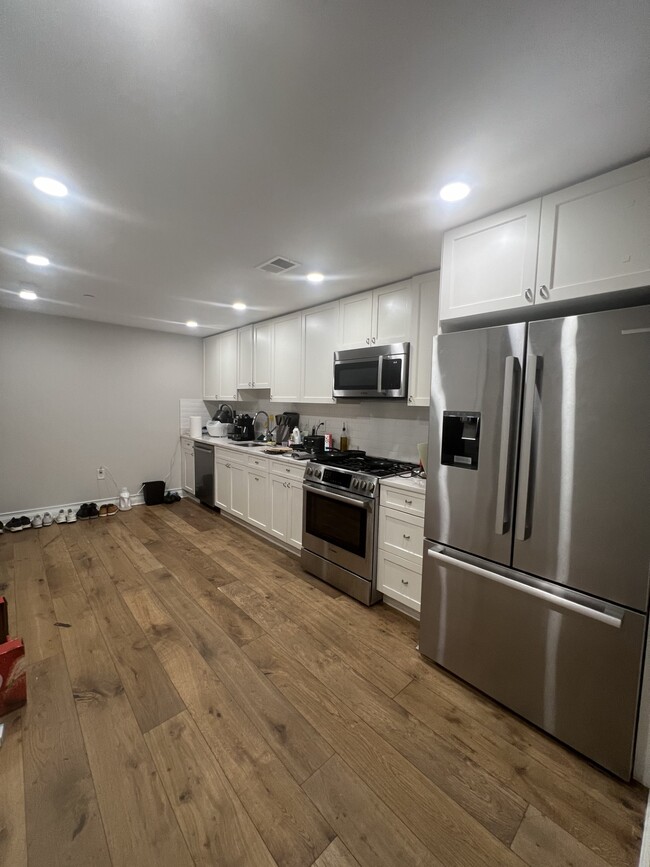 14 Mount Hood Rd, Unit #1 in Boston, MA - Building Photo - Building Photo