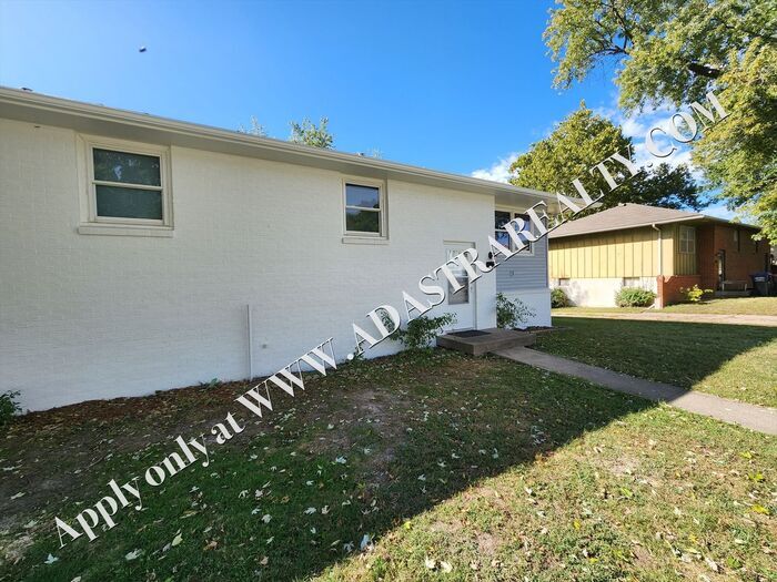 3014 N 155th Terrace in Basehor, KS - Building Photo