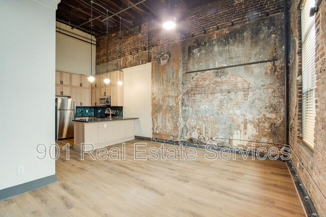 property at 124 Monroe Ave