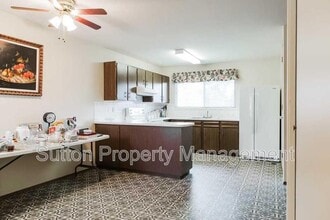 9836-9881 AvenueKey 32 in Grande Prairie, AB - Building Photo - Building Photo