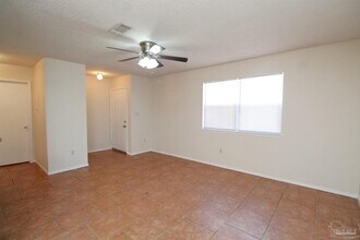 1157 Belden Ln in Gulf Breeze, FL - Building Photo - Building Photo