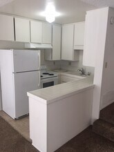7782 Camino Glorita in San Diego, CA - Building Photo - Building Photo