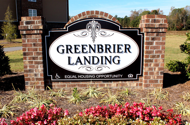 Greenbrier Landing Apartments in Kinston, NC - Building Photo - Building Photo