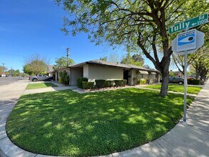 1239 Cecil Way in Modesto, CA - Building Photo - Building Photo