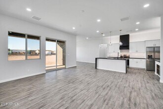22548 W Huntington Dr in Buckeye, AZ - Building Photo - Building Photo