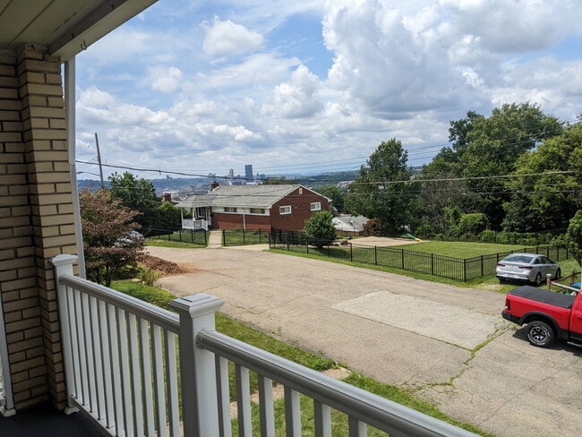 530 Montclair St, Unit 530 Montclair