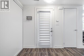 370C Red Maple Rd in Richmond Hill, ON - Building Photo - Building Photo