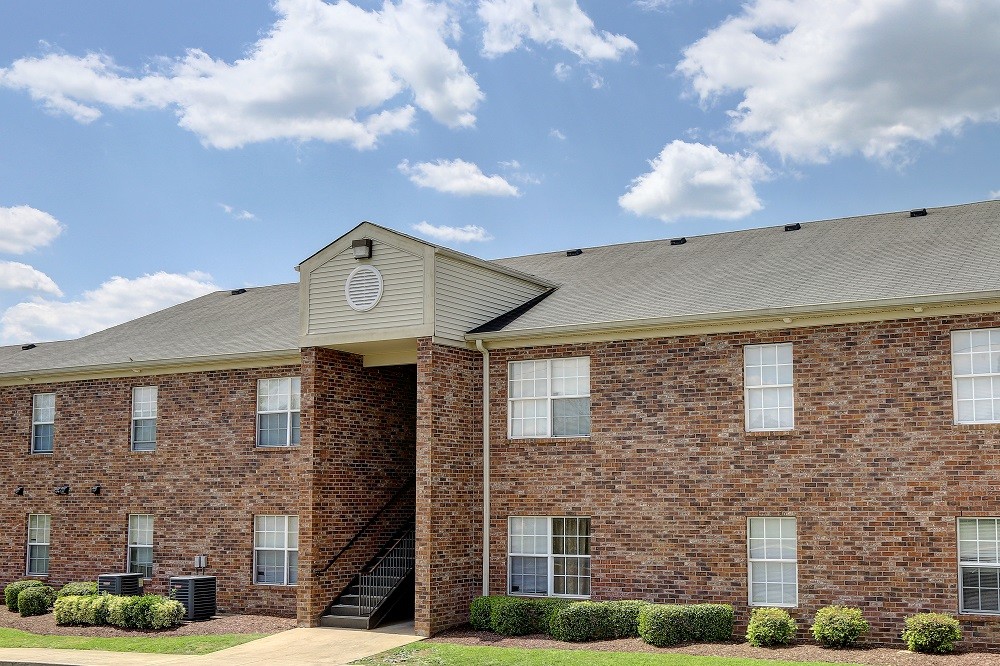 Parkwood Villa in Nashville, TN - Building Photo