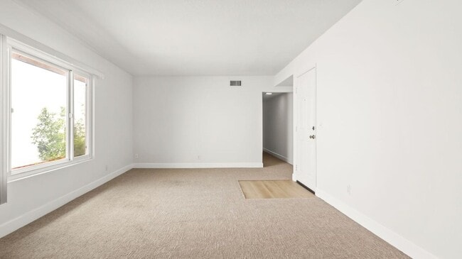 241 Avenida Serra in San Clemente, CA - Building Photo - Building Photo