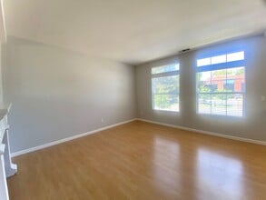 3449 Gilman Common in Fremont, CA - Building Photo - Building Photo