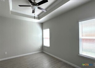 516 Hudson St in Seguin, TX - Building Photo - Building Photo