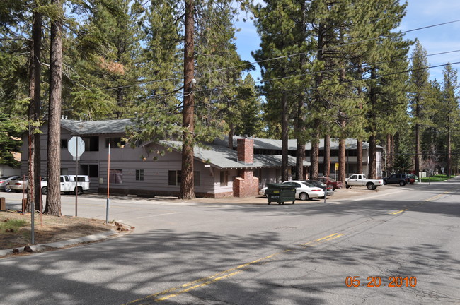 PMJ Apartments in South Lake Tahoe, CA - Building Photo - Building Photo