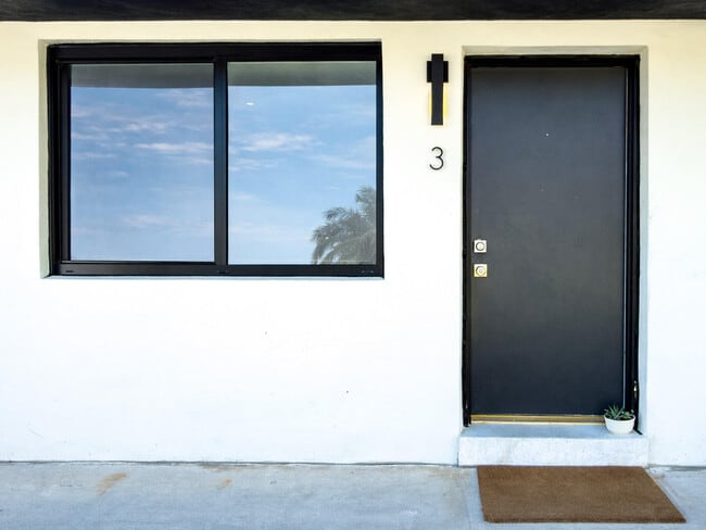 47 NE 16th Pl in Fort Lauderdale, FL - Building Photo - Building Photo