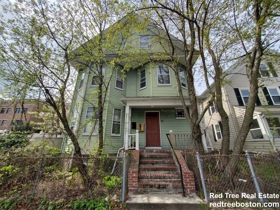 12 Bennett St in Boston, MA - Building Photo