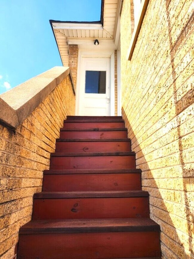 2705 NW 13th St in Oklahoma City, OK - Building Photo - Building Photo