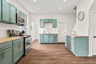 941 E Raymond St in Indianapolis, IN - Building Photo - Building Photo