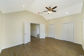 16 Milton St in Hicksville, NY - Building Photo - Building Photo