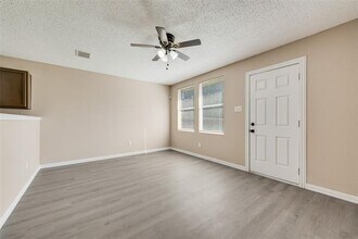 602 Ambarella St in Arlington, TX - Building Photo - Building Photo